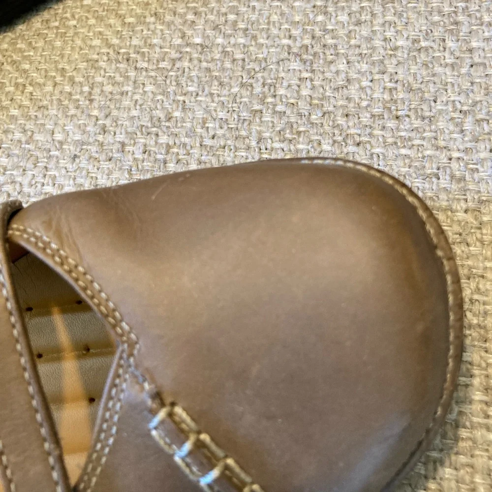 Unstructured Clarks 7.5 brown Mary Jane - Picture 9 of 10